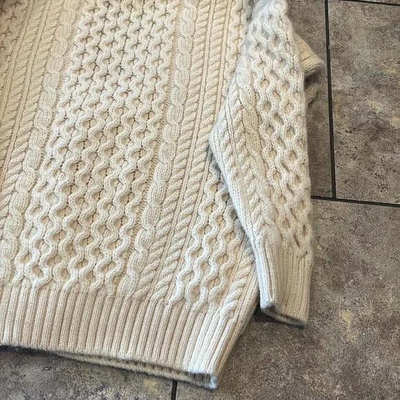 Highland Home Industries made in Scotland vintage sweater large pure new wool